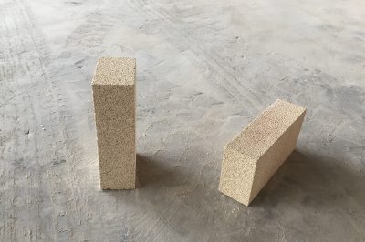 常用的幾種輕質(zhì)保溫磚的簡(jiǎn)介-鄭州平順耐火材料有限公司